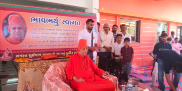 સુઈગામ ખાતે પરમ પુજ્ય પદ્મ ભુષણ શ્રી સચ્ચિદાનંદ બાપુ દ્વારા રાજેશ્વર શિવ મંદીર ખાતે નવીન બનાવેલા સચ્ચિદાનંદ ભુવનનુ લોકાર્પણ કર્યું