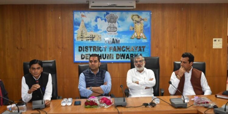 દેવભૂમિ દ્વારકા જિલ્લામાં યોજાનાર મેગા હેલ્થ કેમ્પના સુચારૂ આયોજન અંગે રાજ્યસભાના સાંસદ અને લોકસભા સ…