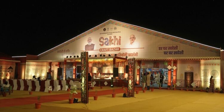 રણોત્સવમાં સખી ક્રાફ્ટ બજાર બન્યું આકર્ષણનું કેન્દ્ર: એક મહિનામાં 5 કરોડથી વધુનું વેચાણ