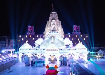 અંબાજી મંદિરથી વિવાદિત સમીર પરીખ ની હડાદ બદલી અનેક વિવાદ માં સપડાયેલા ની અંત બદલી