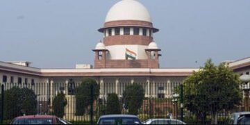 ફક્ત અપમાનજનક ભાષાનો પ્રયોગ SC-ST એક્ટ હેઠળ અપરાધ નથી: સુપ્રીમ કોર્ટ | SC/ST Act Applies Only If Cas…