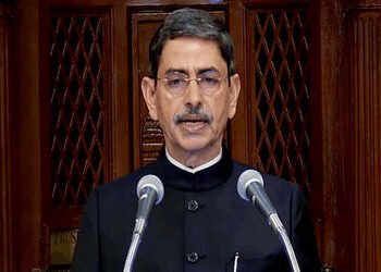 રાષ્ટ્રગીતને સન્માન ન મળતાં નારાજ થયા તમિલનાડુના રાજ્યપાલ, વિધાનસભાથી કર્યું વૉકઆઉટ | tamil nadu gov…