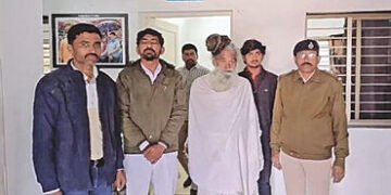 3 કરોડની ઠગાઇમાં મહંત સહિત 5 આરોપીના 2 દિવસના રિમાન્ડ | 5 accused including Mahant remanded for 2 da…