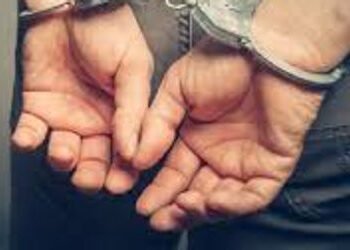 મોપેડની ડીકીમાંથી રોકડા ૩૭ હજારની ચોરી કરનાર પકડાયો | Man arrested for stealing Rs 37 000 from moped…