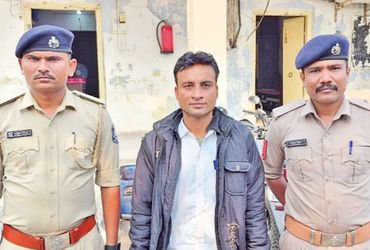 તારાપુરના રીંઝા ગામેથી પશ્ચિમ બંગાળનો નકલી ડૉક્ટર ઝડપાયો | Fake doctor from West Bengal caught from …