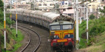 મુસાફરો આનંદો… રેલવેએ અમદાવાદ-મુંબઈ વંદે ભારત અને ઓખા-બાંદ્રા સ્પેશિયલ ટ્રેન માટે કરી મોટી જાહેરાત…