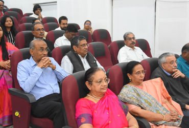 બાયોકેમેસ્ટ્રી વિભાગના સ્થાપક પ્રો.સી વી રામક્રિષ્નનના નામે સીવીઆર ચેરની સ્થાપના | c v ramkrishnan c…