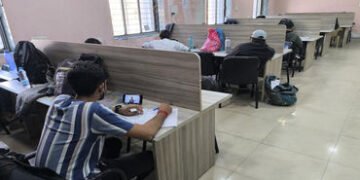 સુરેન્દ્રનગરમાં ટાવરચોકની જર્જરિત લાઇબ્રેરી તોડી પડાશે | The dilapidated library at Tower Chowk in S…