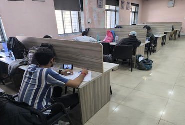 સુરેન્દ્રનગરમાં ટાવરચોકની જર્જરિત લાઇબ્રેરી તોડી પડાશે | The dilapidated library at Tower Chowk in S…