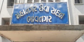 મહાપાલિકાનું 1700 કરોડ અને શિક્ષણ સમિતિનું 170.62 કરોડનું બજેટ મંજૂર કરવા સમીક્ષા કરાઈ | 1700 crore …