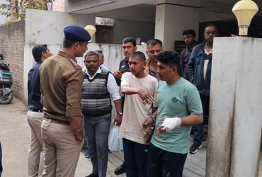 જામનગરમાં બનેવીની હત્યા કરનાર સાળા સહિત બેના રિમાન્ડ મંજૂર, ‘ઉંમરના તફાવત’માં ખેલાયો ખૂની ખેલ | Jamn…