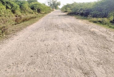 મહિસાથી વાસણા જતો બિસ્માર માર્ગનું સમારકામ નહીં કરાય તો આંદોલનની ચીમકી | Threat of agitation if the …