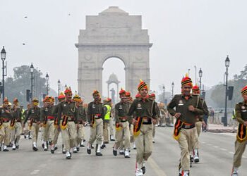 77મો પ્રજાસત્તાક દિવસ: દેશના 982 સુરક્ષાકર્મીઓને શૌર્ય અને સેવા મેડલ એનાયત, જમ્મુ-કાશ્મીર પોલીસને સૌ…