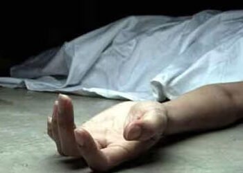 વઢવાણ- લીંમડી રોડ પર આધેડનો મૃતદેહ મળી આવ્યો | Body of middle aged man found on Wadhwan Limdi road