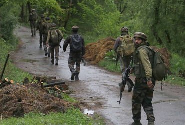 છત્તીસગઢમાં એન્ટિ-નક્સલ ઓપરેશન વખતે સંખ્યાબંધ IED બ્લાસ્ટ, 11 ઘાયલ જવાનને એરલિફ્ટ કરાયા | Bijapur IE…