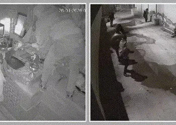 અમરેલીમાં ચોરોએ આસ્થાના કેન્દ્રમાં હાથ સાફ કર્યો! ગર્ભગૃહનો દરવાજો તોડી લાખોના આભૂષણ લઈ રફુચક્કર | A…