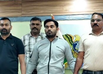 નેપાળની જેલ તોડીને ભાગેલો ખતરનાક આરોપી અમદાવાદમાંથી ઝડપાયો, અન્ય દેશોમાં ગુના આચર્યા હોવાની શંકા | D…