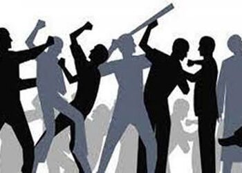 ખંભાતના રંગપુરની સીમમાં બે જૂથ વચ્ચે મારામારી : 5 વ્યક્તિને ઈજા | Clashes between two groups on the …