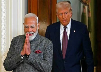 ટ્રમ્પે મોદીનું વશીકરણ કર્યું હોવાથી વિવાદાસ્પદ કાયદા બનાવ્યા : પરમહંસ | Trump made controversial la…