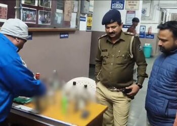 વડોદરાની MS યુનિવર્સિટીની બોયઝ હોસ્ટેલમાં પોલીસના દરોડા: દારૂની ખાલી બોટલો અને નશીલા પદાર્થોનો જથ્થો…