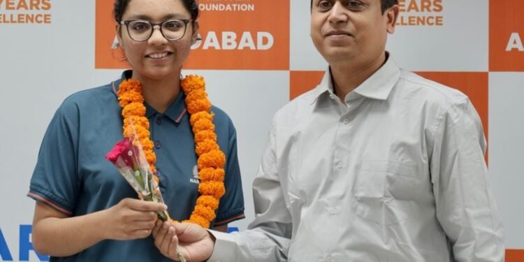 ગુજરાત રાજ્યમાં ગર્લ્સ ટોપર તરીકે સાન્વી પાટીદારે સ્થાપ્યો કીર્તિમાન