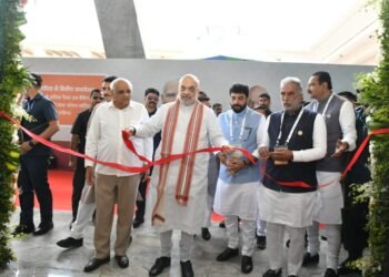 ગાંધીનગર ખાતે કેન્દ્રીય ગૃહ અને સહકારિતા મંત્રી અમિત શાહના અધ્યક્ષ સ્થાને ‘મંથન બેઠક’ યોજાઈ