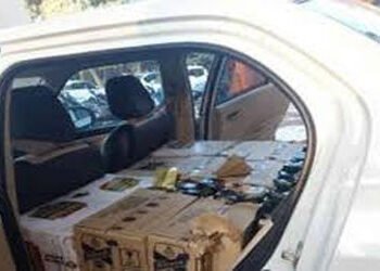 બોટાદમાંથી વિદેશી દારૂ ભરેલી કાર સાથે એક ઈસમ ઝબ્બે | A person was arrested with a car full of foreig…