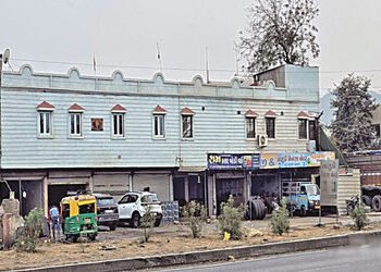 ચોટીલાની સીટી પેલેસ અને બાલાજી હોટલમાંથી દેહવ્યપારનો પર્દાફાશ | Prostitution busted at Chotila City …