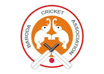 ડબલ્યુ.પી.એલ. મેચના ટિકિટ વિતરણના સ્થળમાં ફેરફારને લઈને વિવાદ | Controversy over change in ticket di…