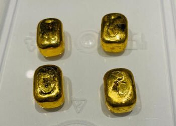 અમદાવાદ એરપોર્ટ પર બેંગકોકથી આવેલા મુસાફરના મોંઢામાં છુપાવેલું ₹17 લાખનું સોનું ઝડપાયું, કસ્ટમ્સ વિભ…