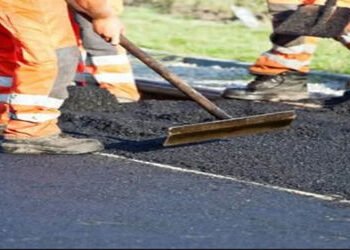 વડોદરામાં તાંદળજાના પત્રકાર કોલોની ચાર રસ્તાથી ગામ સુધીનો પાકો રસ્તો પૂરો કરવાની માંગ | Demand to co…