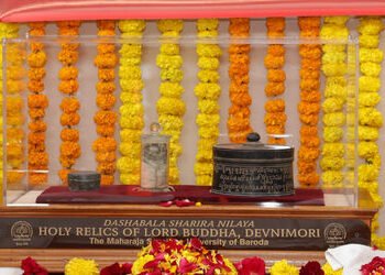 પૂજા- મંત્રોચ્ચાર અને ગાર્ડ ઓફ ઓનર સાથે ભગવાન બુધ્ધના અસ્થિને શ્રીલંકા રવાના કરાયા | relics of lord …