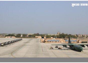 દક્ષિણ કોરિયાના ફાઇટર જેટ જામનગરમાં ઉતર્યા, ભારતીય વાયુસેનાએ આપ્યો આશરો | south korean air force bla…