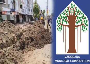 વડોદરા શહેરના તાંદળજા ચાર રસ્તે મોટા ઊંડા મોતના ખાડાથી દુર્ઘટનાનો ભય | Fear of accident due to large…