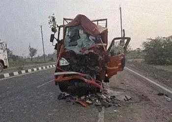 અમદાવાદના ધોળકા-બગોદરા હાઈવે પર ગોઝારો અકસ્માત, એક જ પરિવારના 3ના કમકમાટીભર્યા મોત | dholka bagodara…