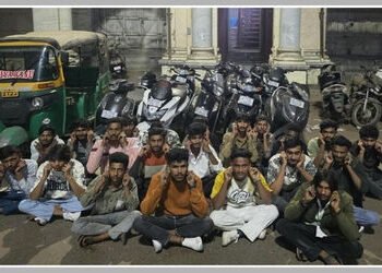 જામનગરમાં અડધી રાત્રે ‘ધૂમ’ મચાવતી 24 લોકોની ગેંગ ઝડપાઈ, CCTVની મદદથી ઝડપી લીધા | Jamnagar Police Cr…