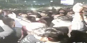 અમદાવાદ: SP રિંગ રોડ પર ઝુંડાલથી વૈષ્ણોદેવી સર્કલ વચ્ચે ટ્રાફિક જામની સમસ્યા, ડિવાઈડર કટ બંધ કરાતા સ…