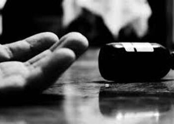 લુણેજ ગામની પરિણીતાનો સાસરિયાના ત્રાસથી પિયરમાં એસિડ પીને આપઘાત | A married woman commits suicide by…