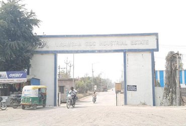 વિરમગામઃ હાંસલપુર જીઆઇડીસીમાં 5 વેપારીને ત્યાં ડીજીજીઆઇ જયપુરના દરોડા | Viramgam: DGGI Jaipur raids …