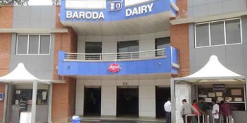 હાઇકોર્ટના કડક વલણ બાદ તંત્ર ઘૂંટણિયેઃ બરોડાડેરી ની 18 માર્ચે ચૂંટણી,સેન્ટ્લ બેન્ક અને 5 APMC ની ક્ય…