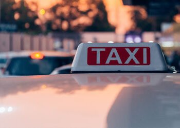 દેશભરમાં કેબ ડ્રાઈવરોની હડતાળથી મુસાફરો બેહાલ, જાણો શું છે તેમની મુખ્ય માંગણીઓ? | Nationwide Ola Ube…