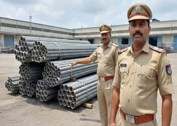 વડોદરા: 650 કિલો સ્ટીલની પાઇપો સગેવગે કરી દેનર સામે ગુનો દાખલ | Vadodara: Case registered against pe…