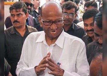 શરદ પવારની તબિયત અચાનક બગડી, બારામતીથી સીધા પુણેની હોસ્પિટલ ખસેડાયા, સમર્થકો ચિંતામાં | sharad pawar…