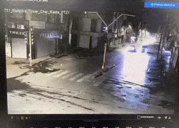 વડોદરા: રાવપુરા લક્ઝરી કાર અકસ્માત કેસમાં મોટી કાર્યવાહી, મુંબઈ ભાગી ગયેલા કારચાલક આકાશની ધરપકડ | Va…