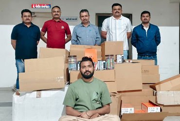 અમદાવાદના વટવામાં ગેરકાયદે સ્મોકિંગ કોન અને રોલિંગ પેપરનું ગોડાઉન ઝડપાયું, મણિનગરના વેપારીની ધરપકડ |…