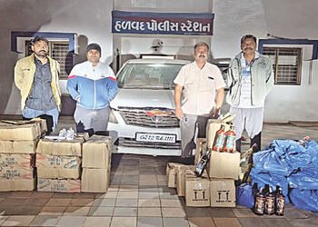 ચરાડવા-દેવળિયા રોડ પર કારમાંથી રૃ 3.98 લાખનો દારૃ ઝડપાયો | Liquor worth Rs 3 98 lakh seized from car…