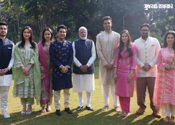 Photos: સચિન તેંડુલકર પરિવાર સાથે PM મોદીને મળ્યા, દીકરા અર્જુનના લગ્નનું આપ્યું આમંત્રણ | sachin te…