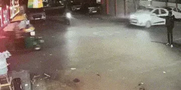 જામનગરમાં ત્રિપલ અકસ્માત, 3 મહિલા સહિત 5ને ઈજા, ઘટના સીસીટીવીમાં કેદ | Triple accident in Jamnagar 5…