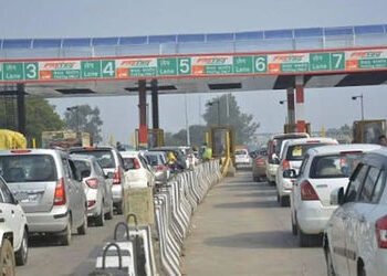 ગુજરાતના હાઇવે પર એક વર્ષમાં 5450 કરોડના ટોલ ટેક્સની વસૂલી, ભરથાણા સૌથી કમાઉ ટોલ પ્લાઝા | Gujarat Hi…