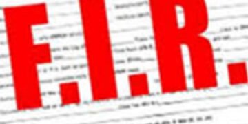 મોડીરાત્રે જાહેરમાં ઝઘડો કરતા બે ભાઇ સામે ગુનો દાખલ | Case registered against two brothers for fight…